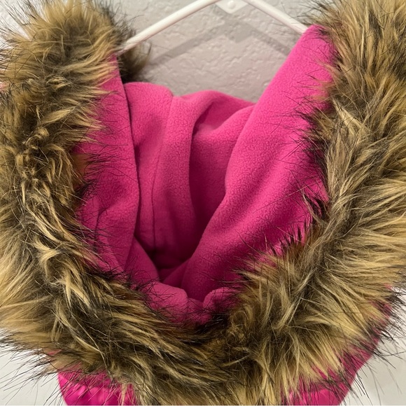 Kids Old Navy puffer vest - Picture 6 of 11